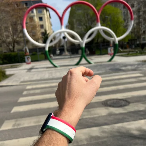 Apple Watch Ria-Ria szilikon óraszíj /piros-fehér-zöld/ 40/41 és 42mm