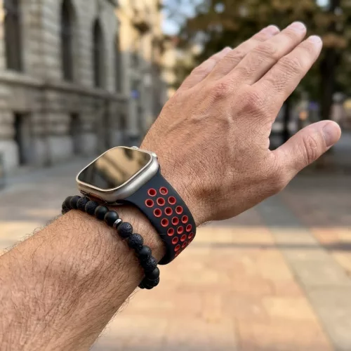 Apple Watch lélegző szilikon óraszíj /fekete-piros/ 44/45/46/49 mm