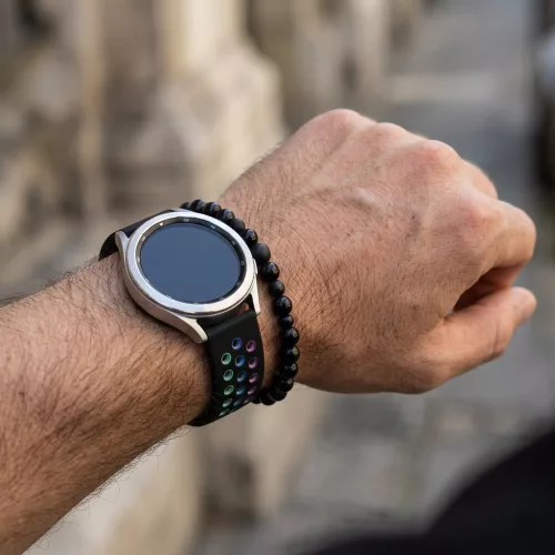 MYBANDZ Lélegző szilikon óraszíj / fekete-szivárvány / 20mm