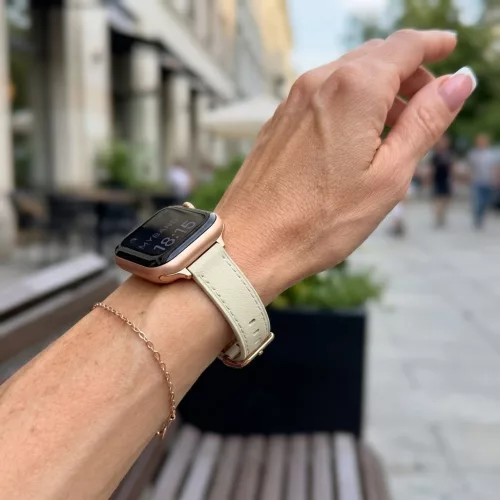 Apple Watch körcsatos bőróraszíj fém csattal /krémfehér/ 40/41 és 42mm