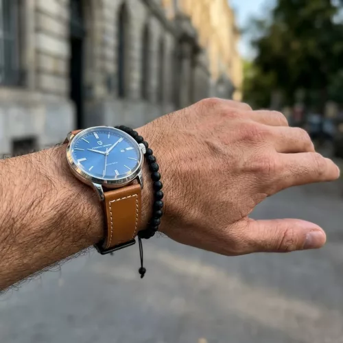 MYBANDZ Elegáns bőróraszíj /vörösesbarna - fekete csattal / 22mm